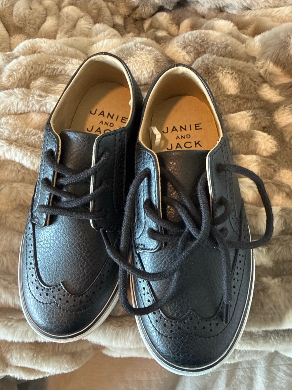 Janie and Jack Black Wingtip Derby Shoes